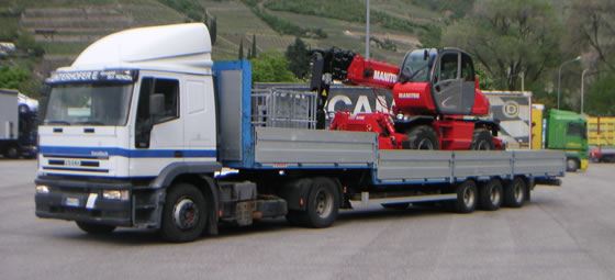 Schwanenhals Tieflader